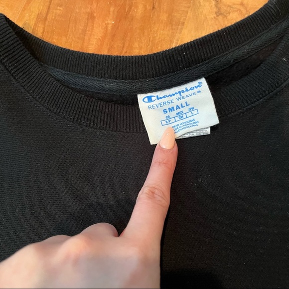 BLACK CHAMPION CREWNECK - Picture 2 of 3